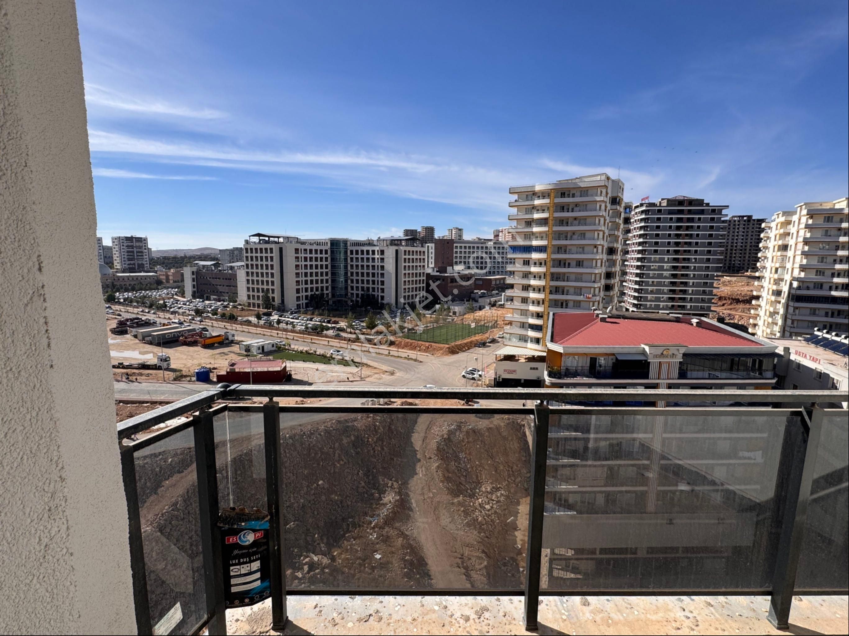 Her Yere Adım Mesafede Kombili Satılık 2+1 Lüks Daire - Görsel 11