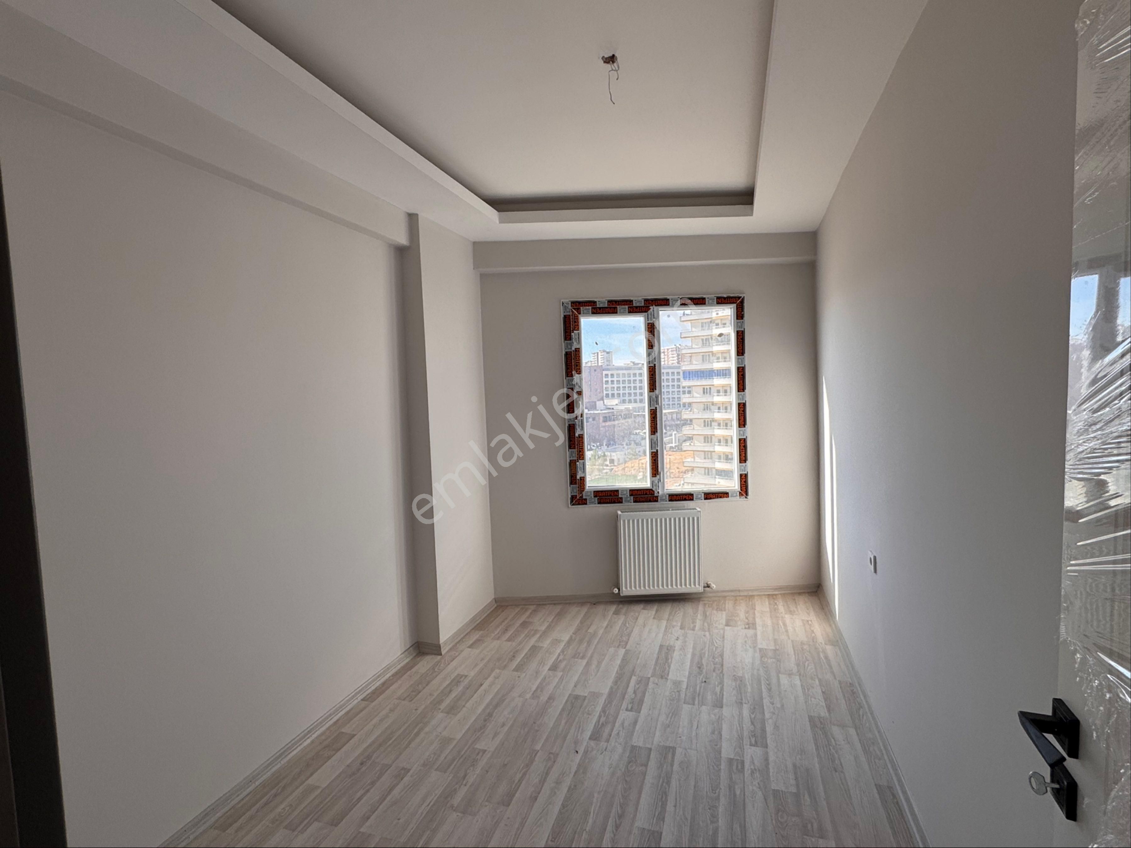 Her Yere Adım Mesafede Kombili Satılık 2+1 Lüks Daire - Görsel 6