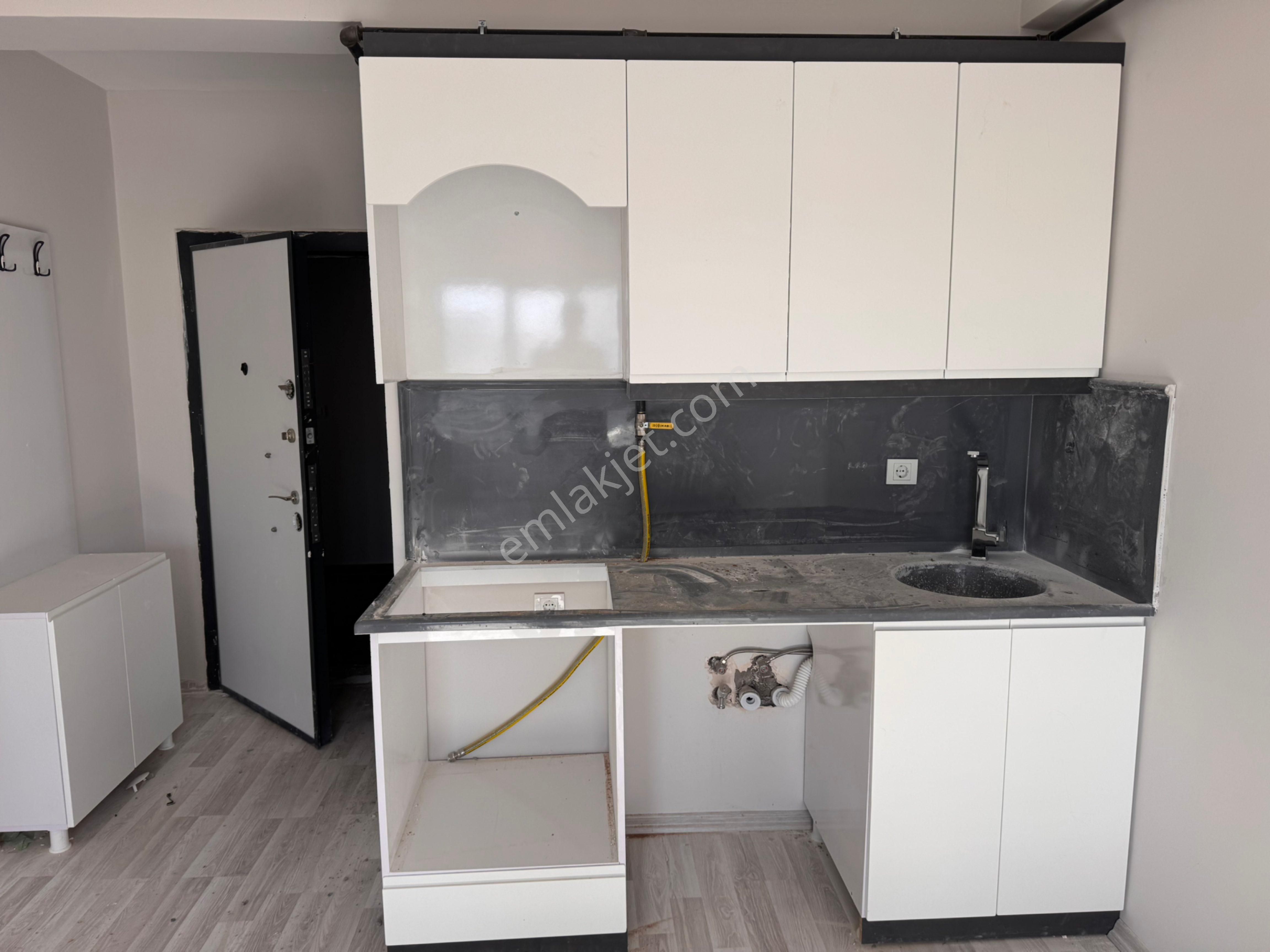 Her Yere Adım Mesafede Kombili Satılık 2+1 Lüks Daire - Görsel 14