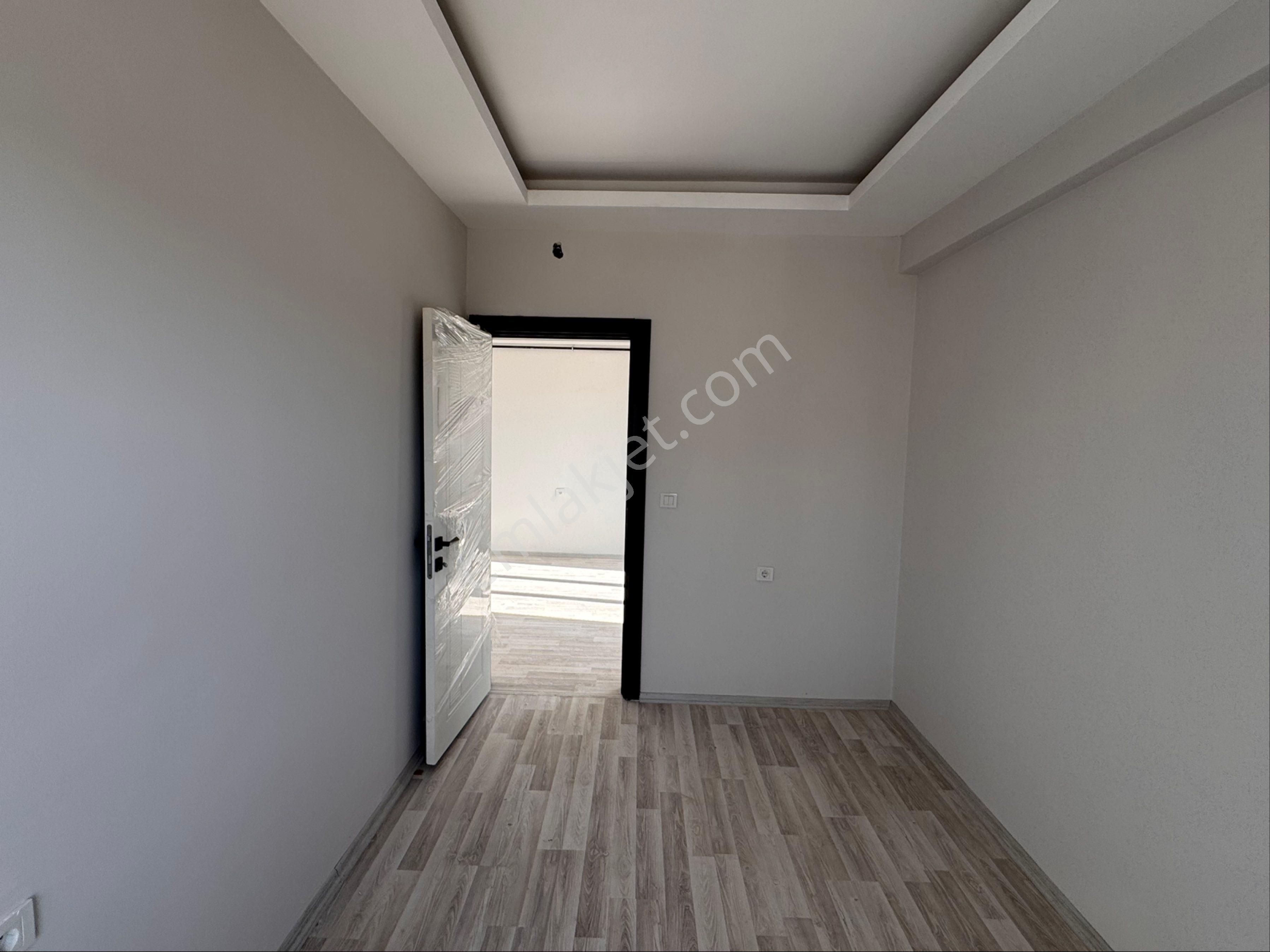 Her Yere Adım Mesafede Kombili Satılık 2+1 Lüks Daire - Görsel 9