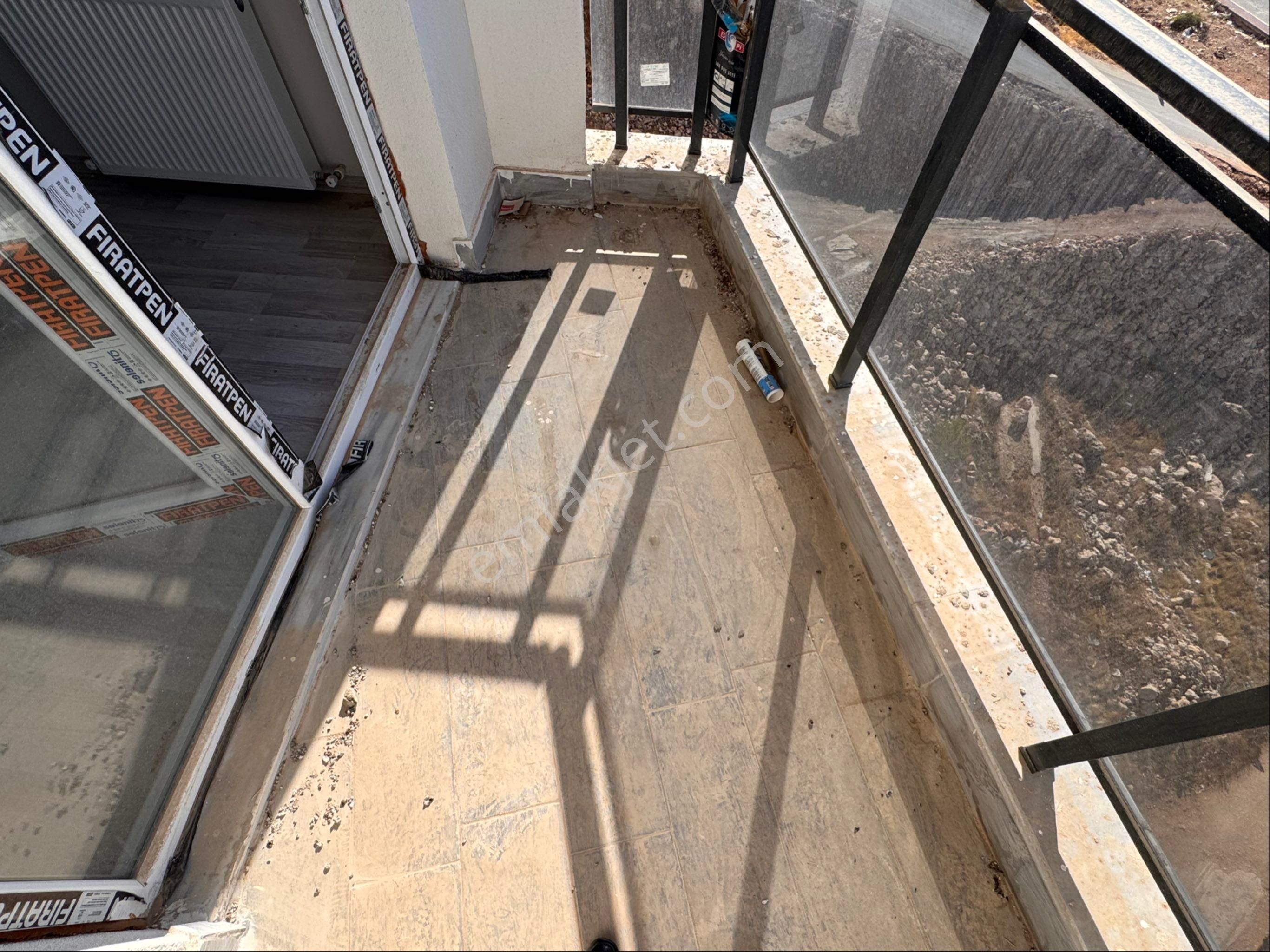 Her Yere Adım Mesafede Kombili Satılık 2+1 Lüks Daire - Görsel 12