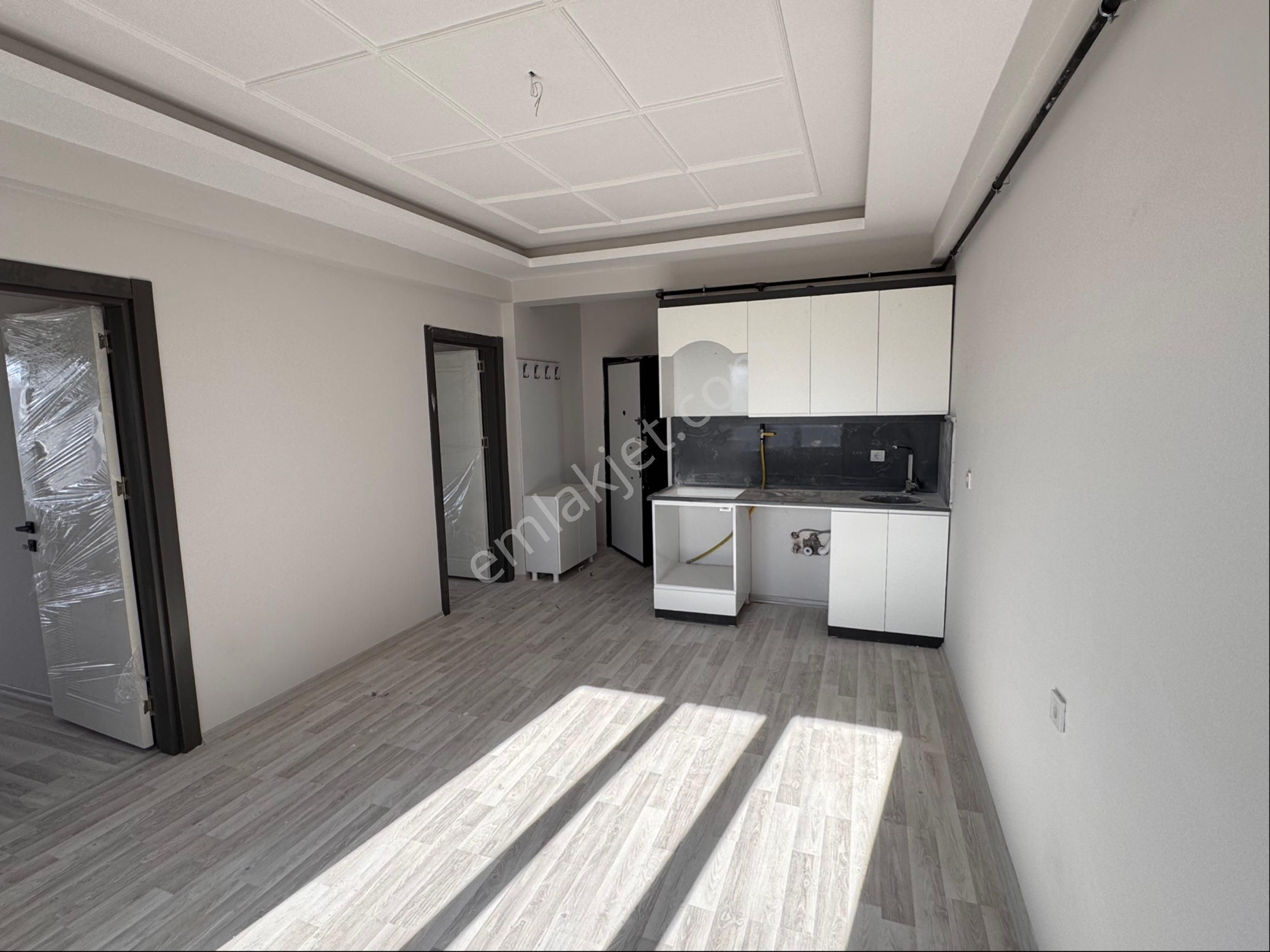 Her Yere Adım Mesafede Kombili Satılık 2+1 Lüks Daire - Görsel 5