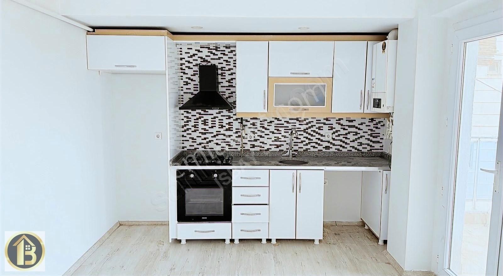 Hastanenin Dibinde Kiralık 1+1 Lüks Daire İsbay Emlak'ta