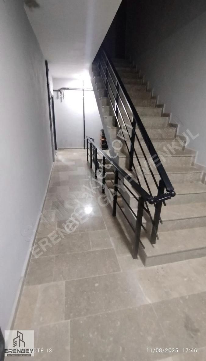 Aziziye Mahallesi Çarşı Merkezi 2+1 Havuzlu Daire - Görsel 23