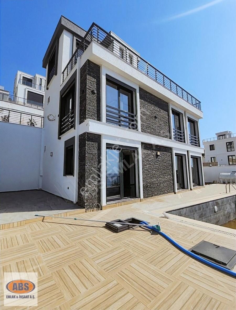 Didim Akbükte Köşe Başı / Deniz Manzaralı Satılık Villa - Görsel 11