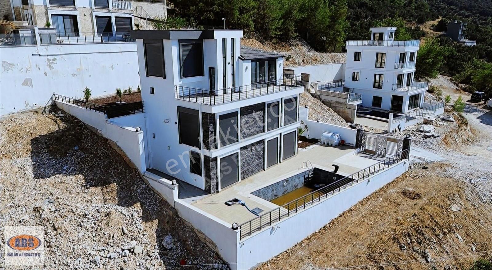Didim Akbükte Köşe Başı / Deniz Manzaralı Satılık Villa - Görsel 12