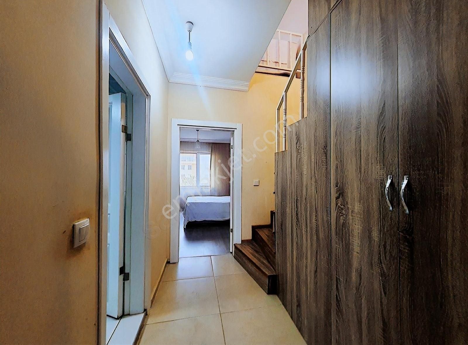Akbay Gayrimenkul'den 110 M2 Kullanışlı 2+1 Dubleks Daire