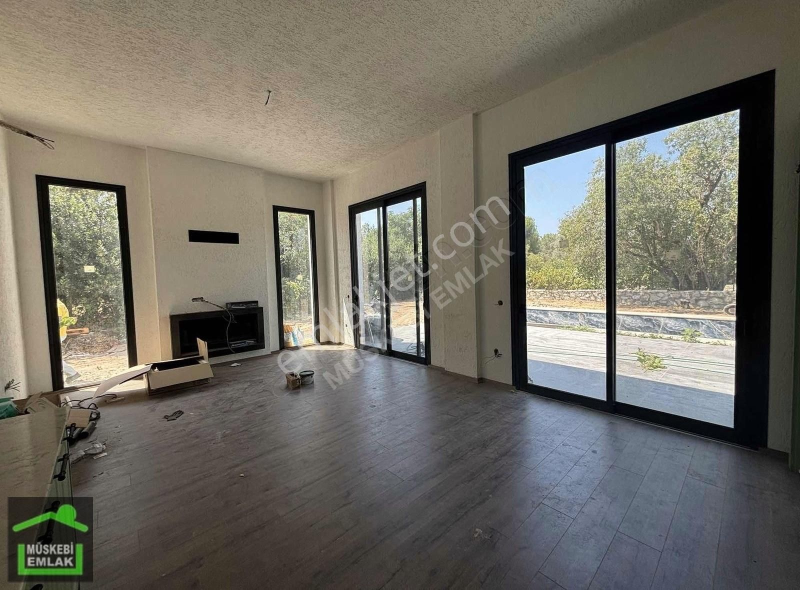 Bodrum Dereköyde Tam Müstakil Havuzlu 2+1 Tek Kat Villa