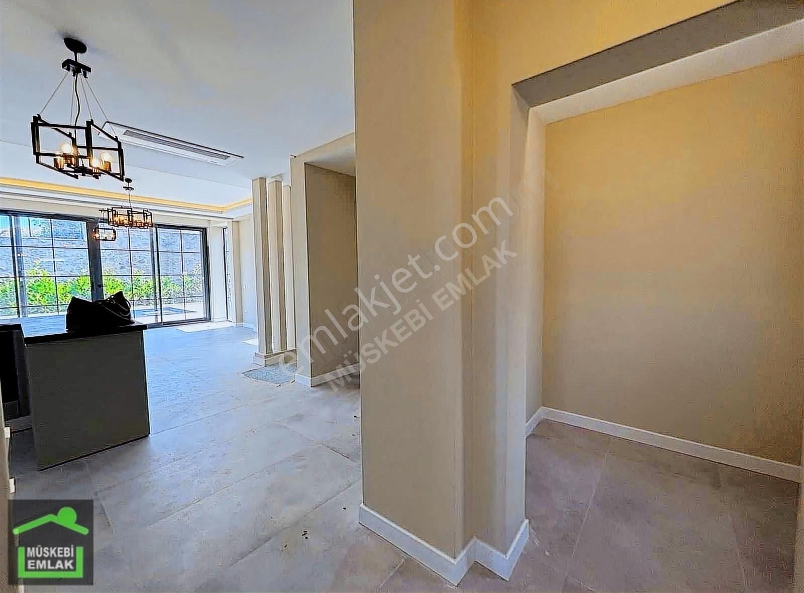 Ortakent Merkezde Satılık Müstakil Havuzlu 4+1 Villa - Görsel 11