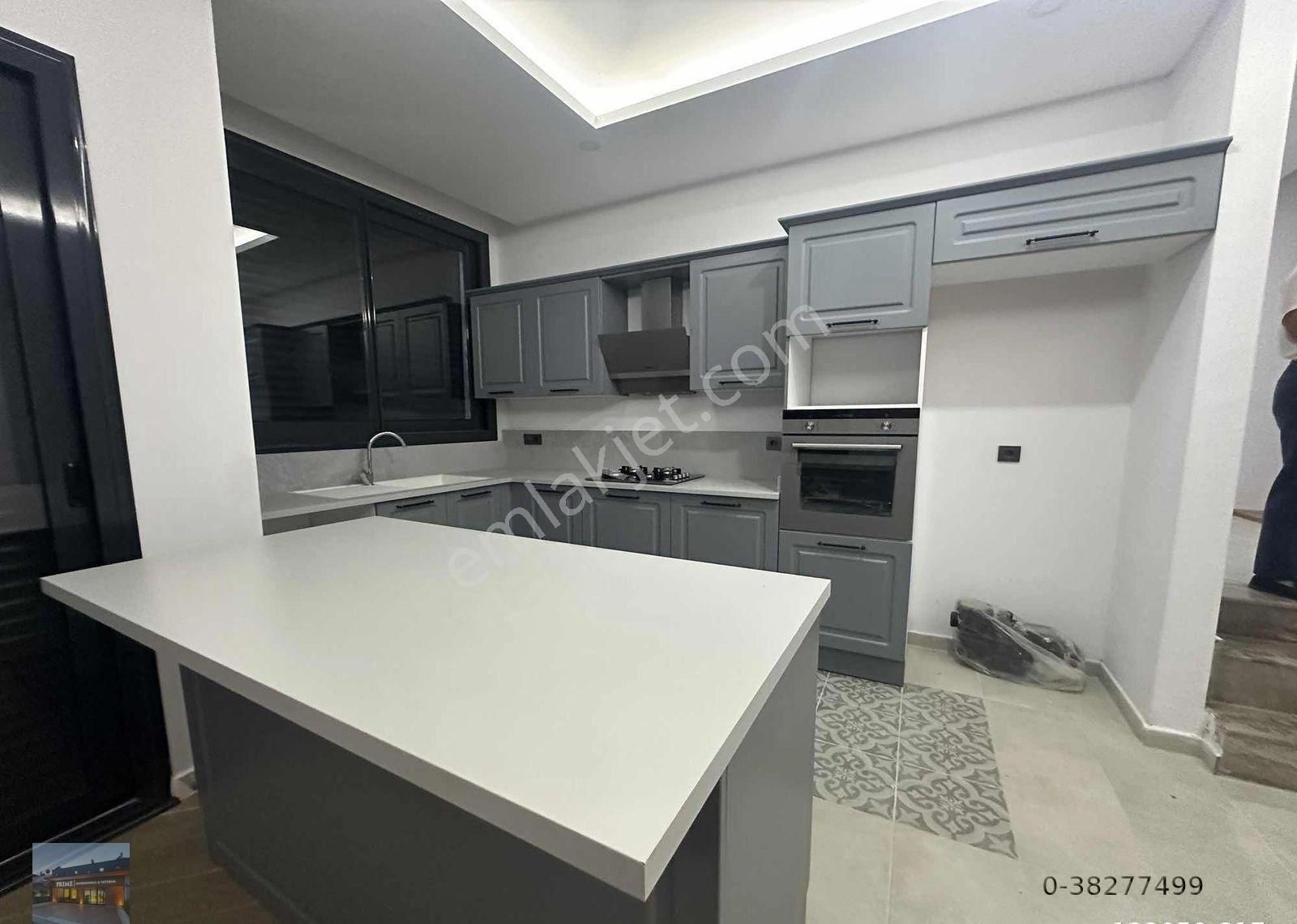 Kuşadası'nda Satılık Lüks Villa-modern Mimari Doğayla İç İçe