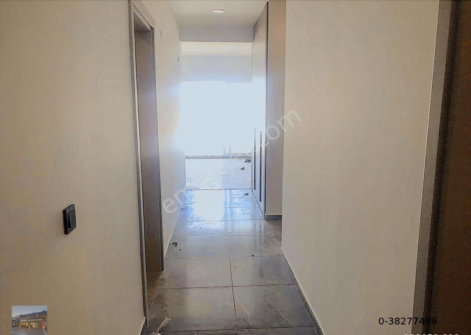 Kuşadası Nda Deniz Manzaralı Sıfır Havuzlu 3+1 Daire - Görsel 18