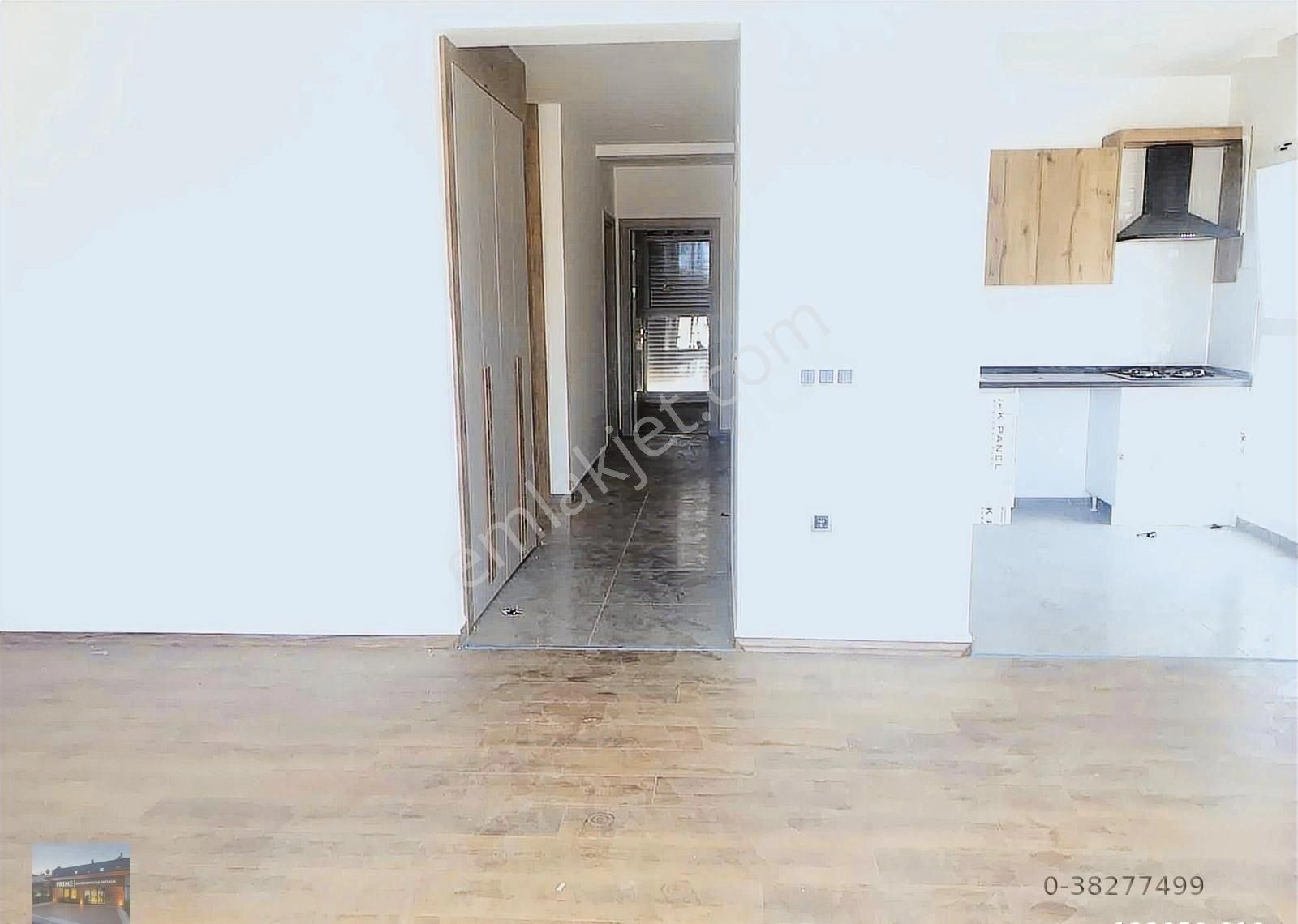 Kuşadası Nda Deniz Manzaralı Sıfır Havuzlu 3+1 Daire - Görsel 22