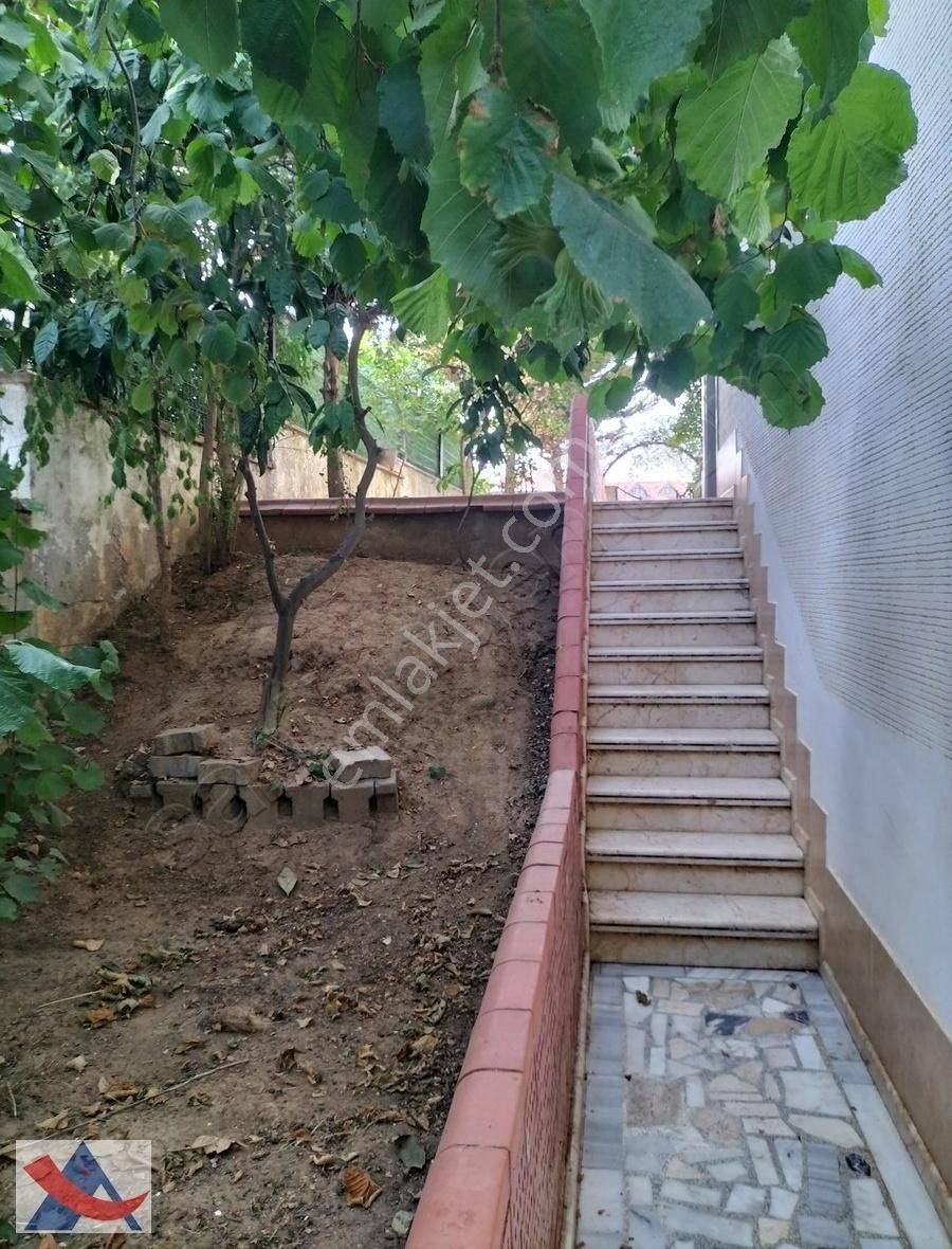 Yetiş Al Dan Kumbabada 200m2 4+1 Müstakil Satılık Tripleks Villa