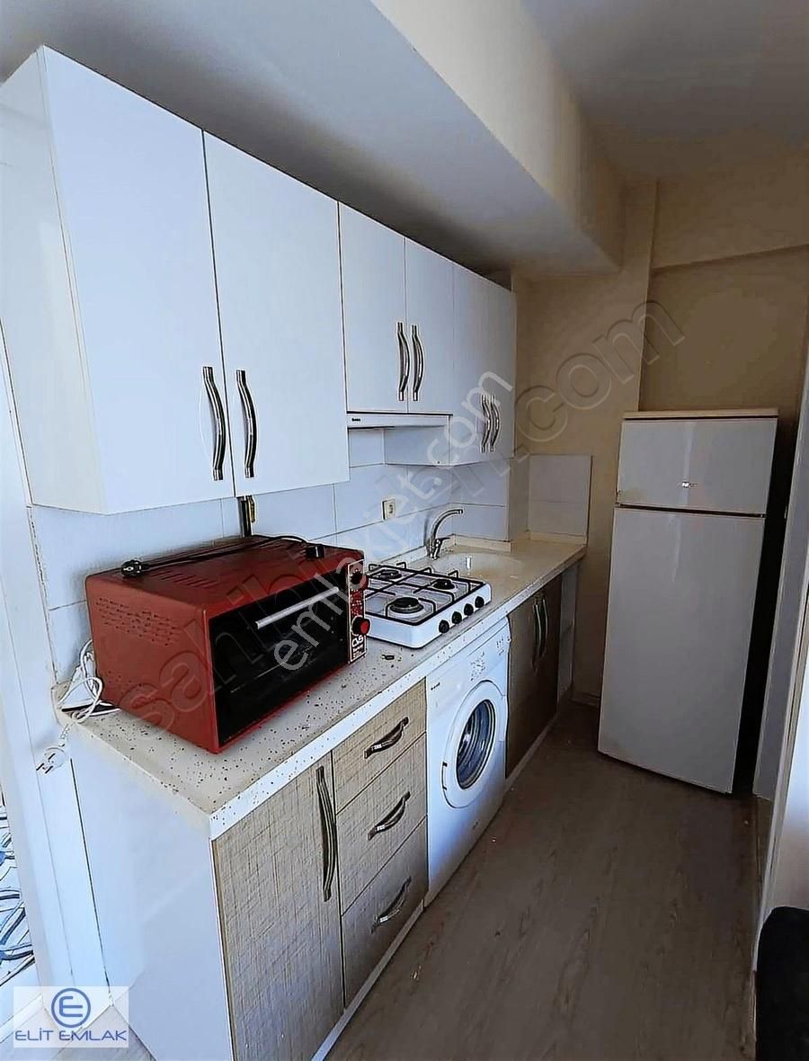 Doğu Gazi Bulvarı'nda 1 + 1 Eşyalı Satılık Daire