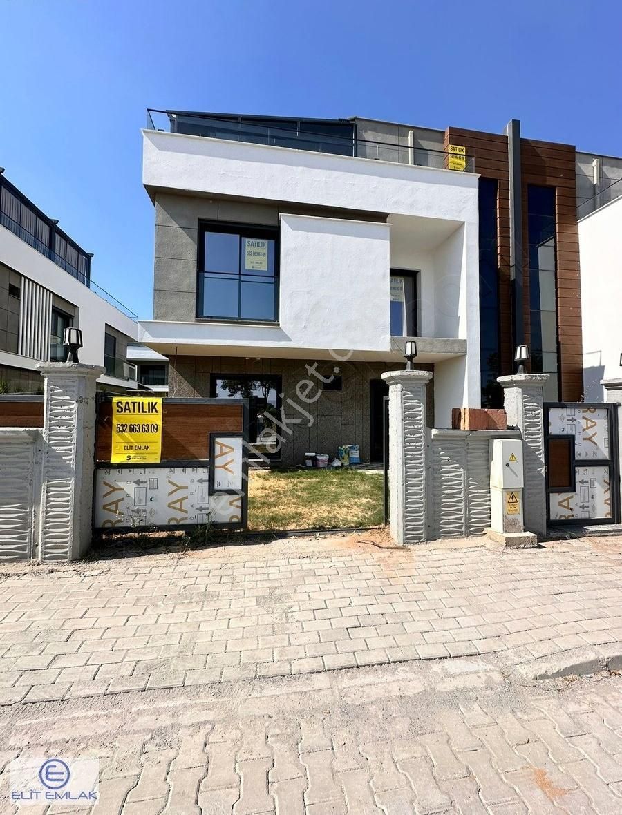Mimar Sinan Mah. Başak Villaları Altı 5+1 Satılık Villa