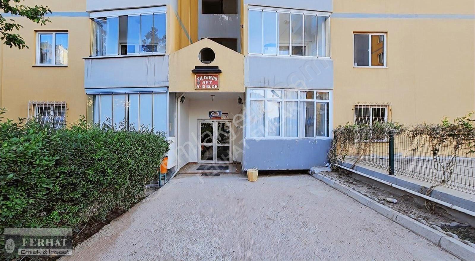 Ferhat Emlaktan Kiralık Efendibey 3+1