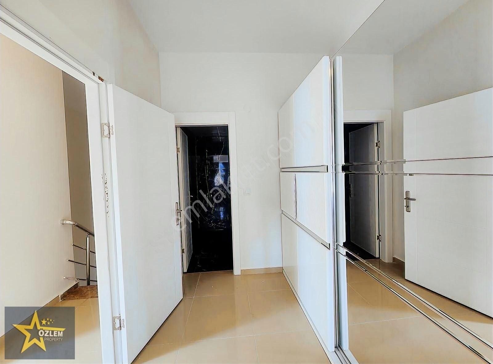 Alanya Mahmutlar'da Acil 2+1 Eşyalı Satılık Daıre - Görsel 13