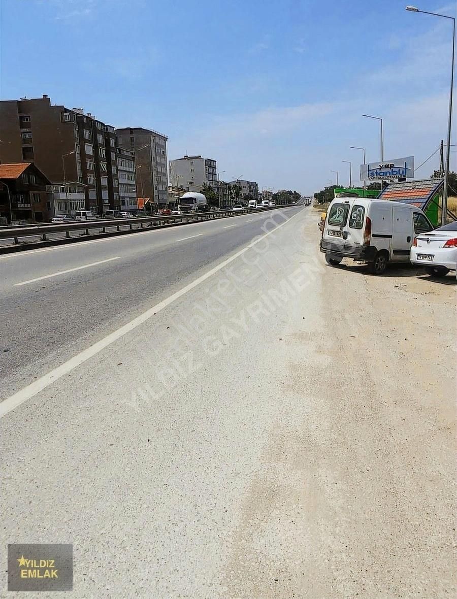 Büyükçekmece Celaliyede E-5 Cephe Ticari Kiralık Arsa - Görsel 3