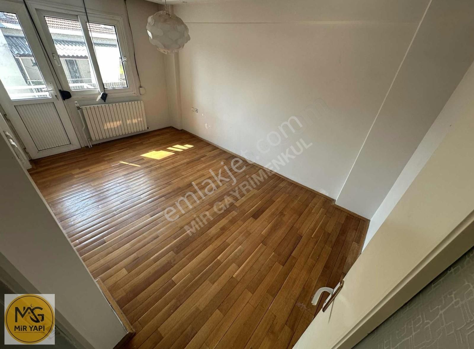 Mir,den 3+1,şirinyer Forbest Caddesine Yakın Şehrin Merkezinde - Görsel 3