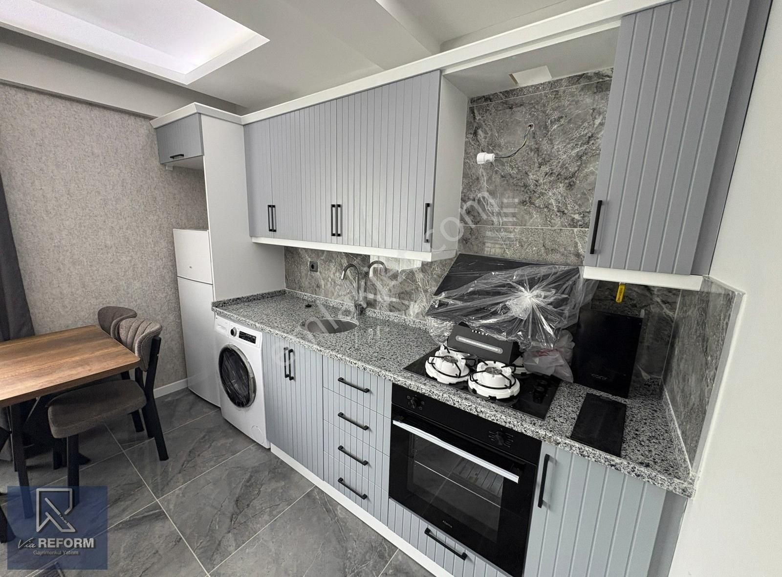 19mayıs Bulv. Yakını-cambalkon+kombi+full Lüx Sıfır(0) Eşya 1+1