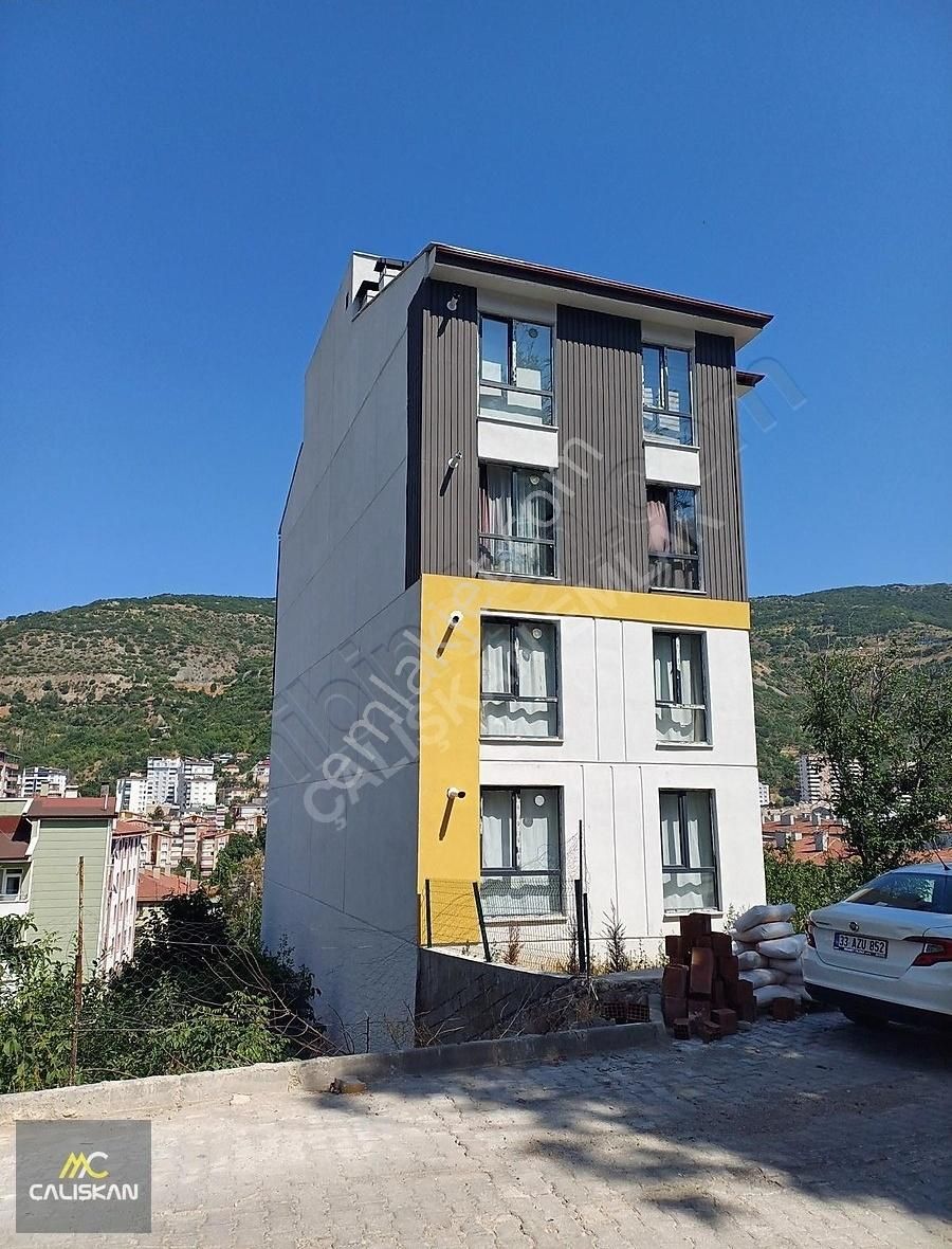 Çalışkan Emlak'tan Beybağı'nda Satılık 1+1 Manzaralı Daire