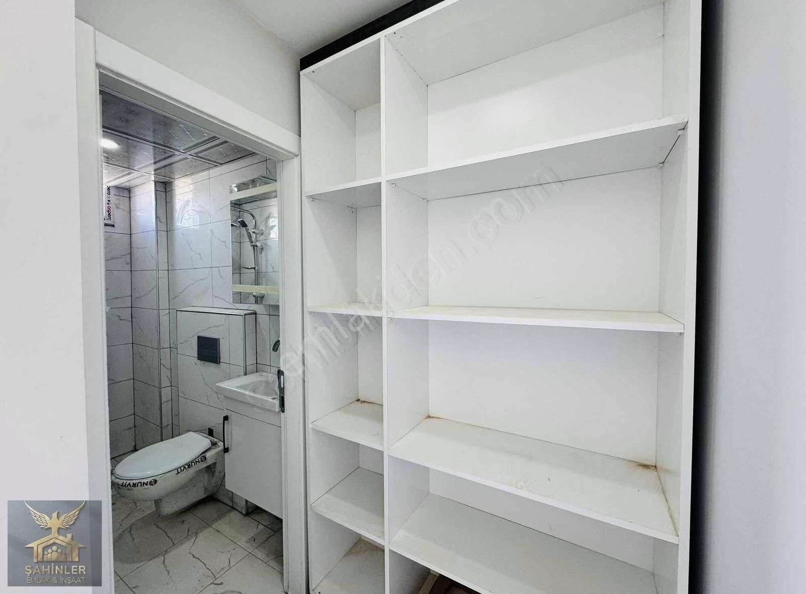 Varsak Aydoğmuşta Sıfır Çift Balkon Ebeveyn Banyolu Geniş 2+1
