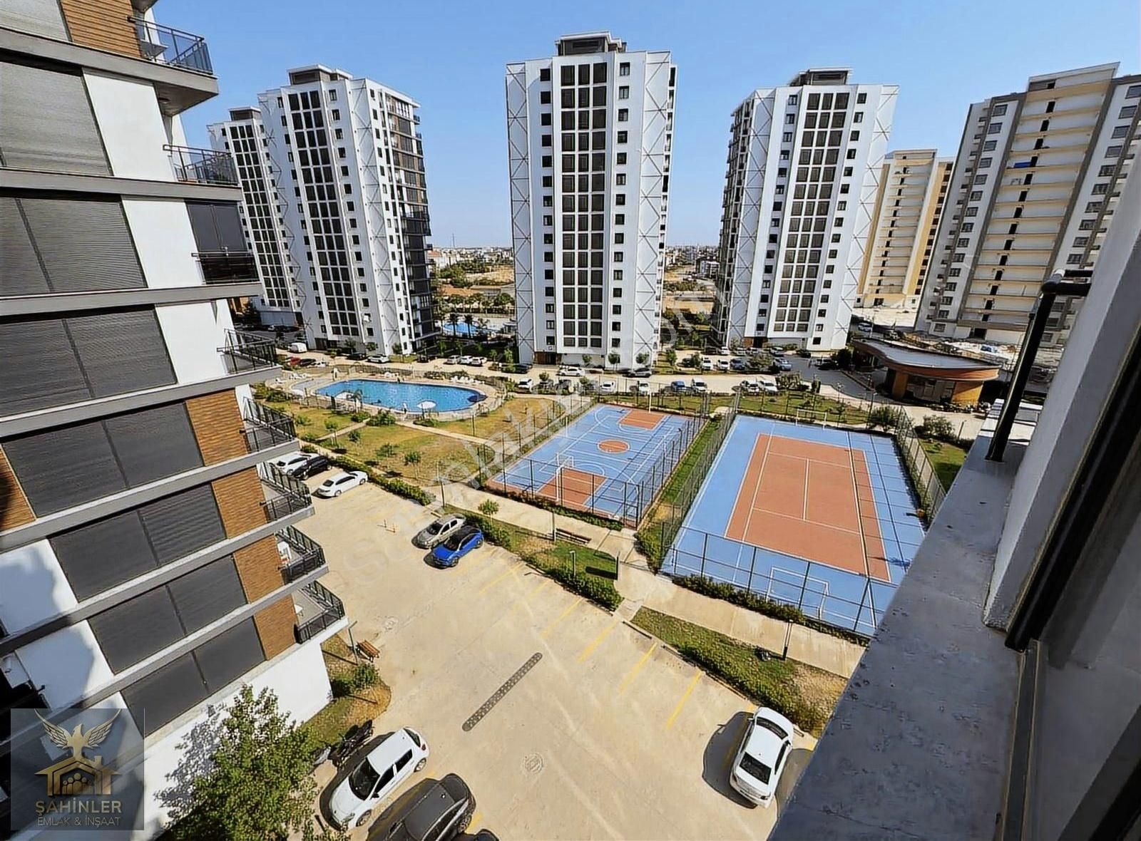 Rengi_antalyada_full_eşyalı_2+1_3_cepheli_net_100m2_daire