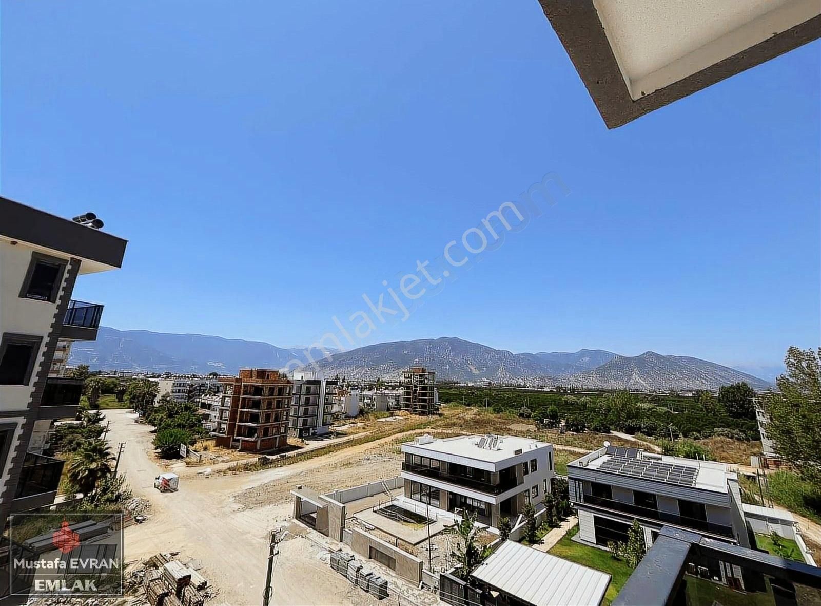 Deniz Manzaralı / 2+1 Sıfır Daire / Havuzlu Site İçinde - Görsel 2