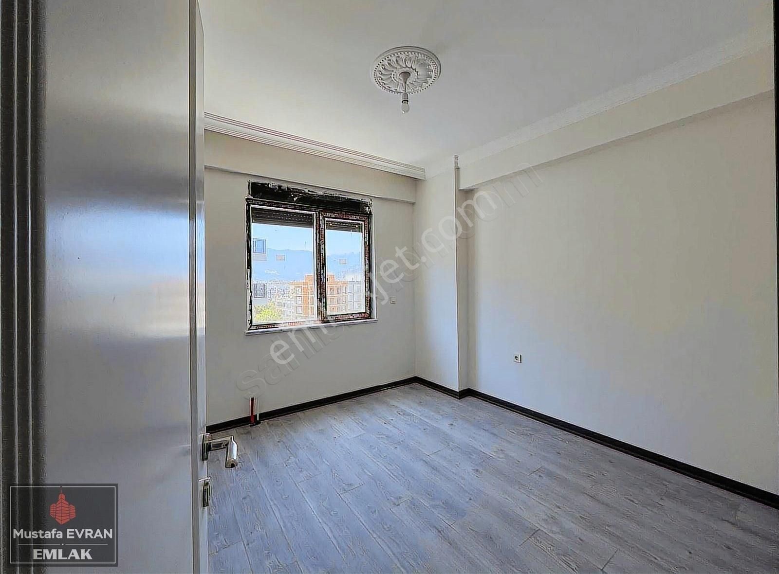 Deniz Manzaralı / 2+1 Sıfır Daire / Havuzlu Site İçinde - Görsel 3