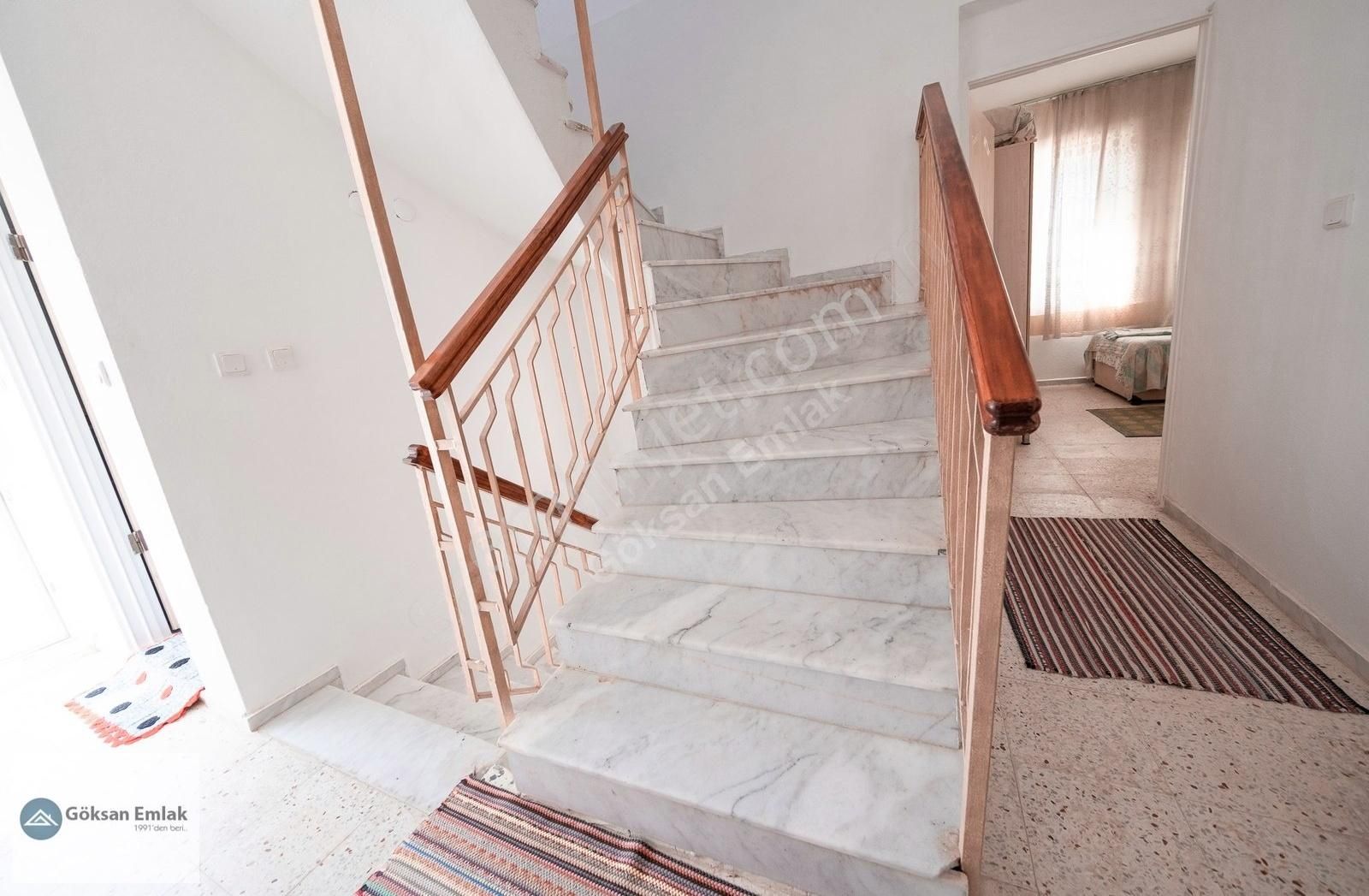 Havuzlu Sitede Geniş Bahçeli 4+1 Villa - Görsel 15