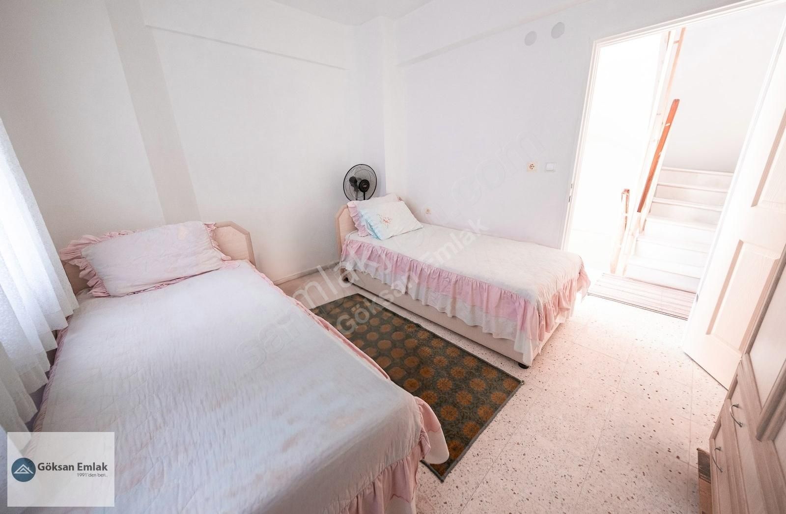Havuzlu Sitede Geniş Bahçeli 4+1 Villa - Görsel 27