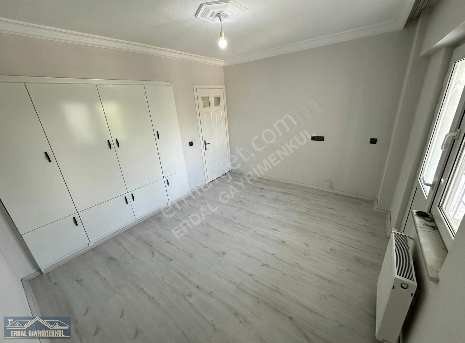 Kınıklı Ana Yol Üzerinde 180 M2 3+1 Daire - Görsel 21