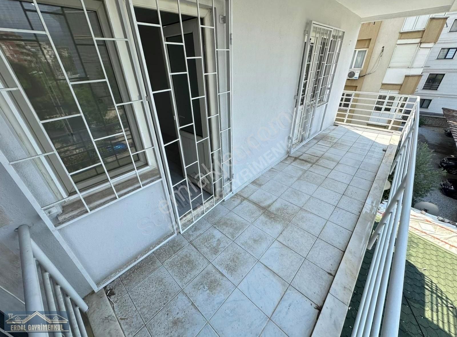 Kınıklı Ana Yol Üzerinde 180 M2 3+1 Daire - Görsel 6