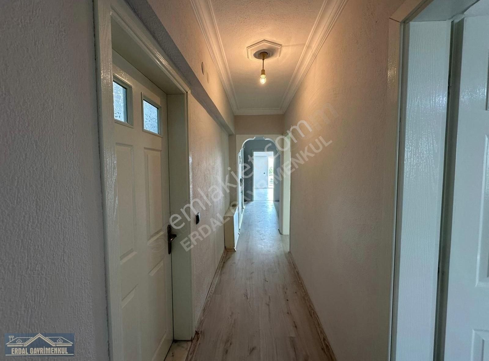 Kınıklı Ana Yol Üzerinde 180 M2 3+1 Daire - Görsel 2