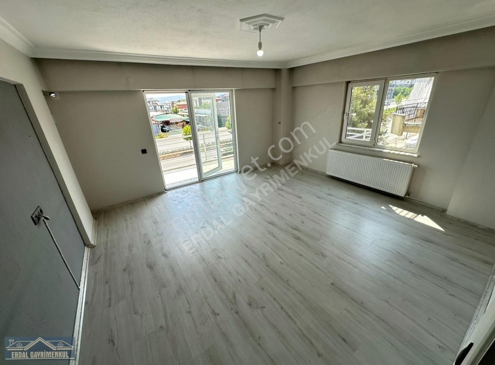Kınıklı Ana Yol Üzerinde 180 M2 3+1 Daire - Görsel 14