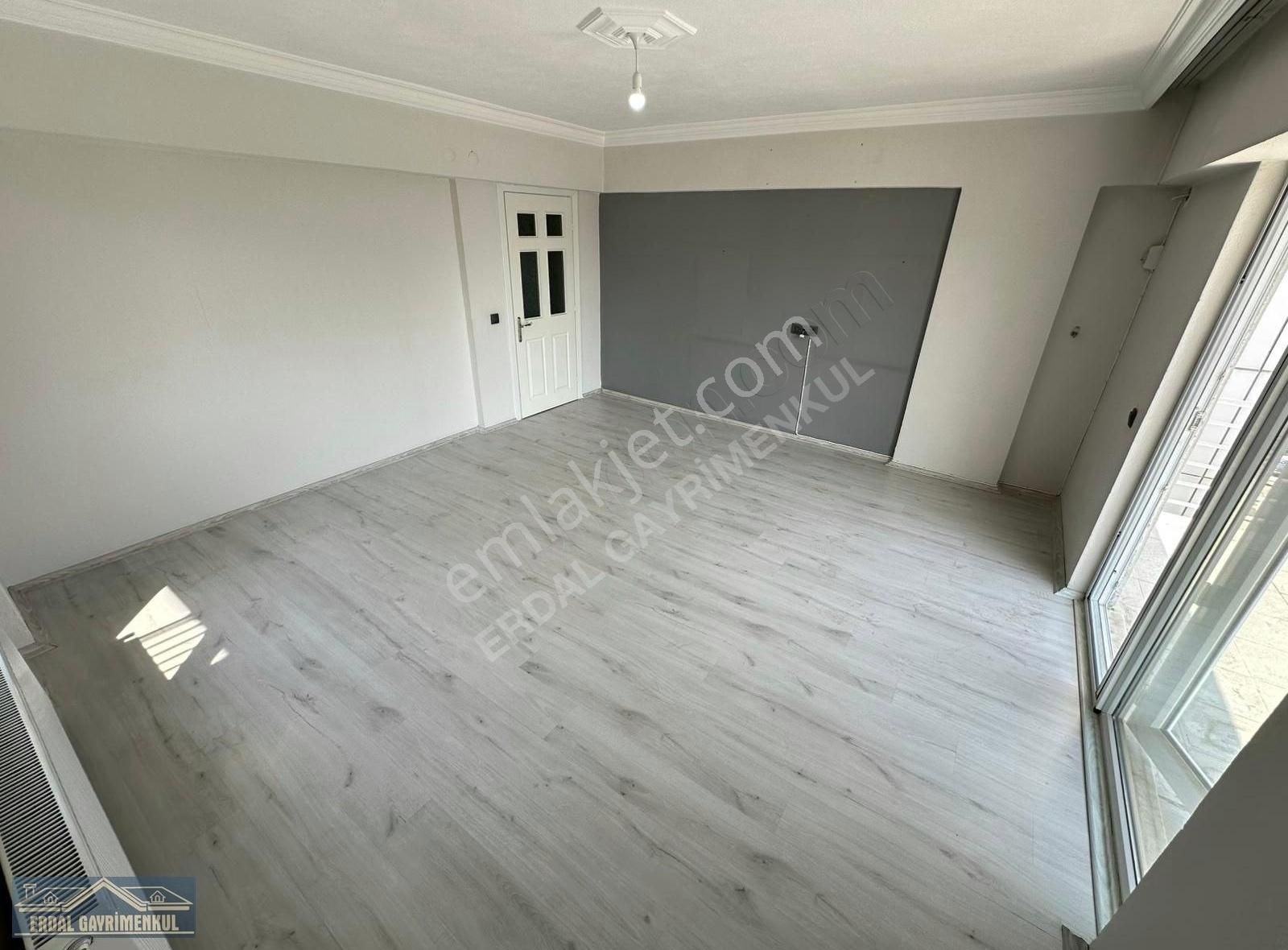 Kınıklı Ana Yol Üzerinde 180 M2 3+1 Daire - Görsel 12