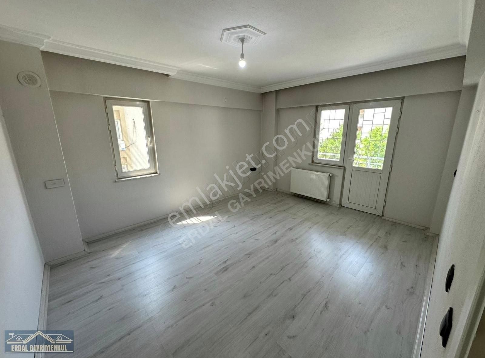 Kınıklı Ana Yol Üzerinde 180 M2 3+1 Daire - Görsel 16