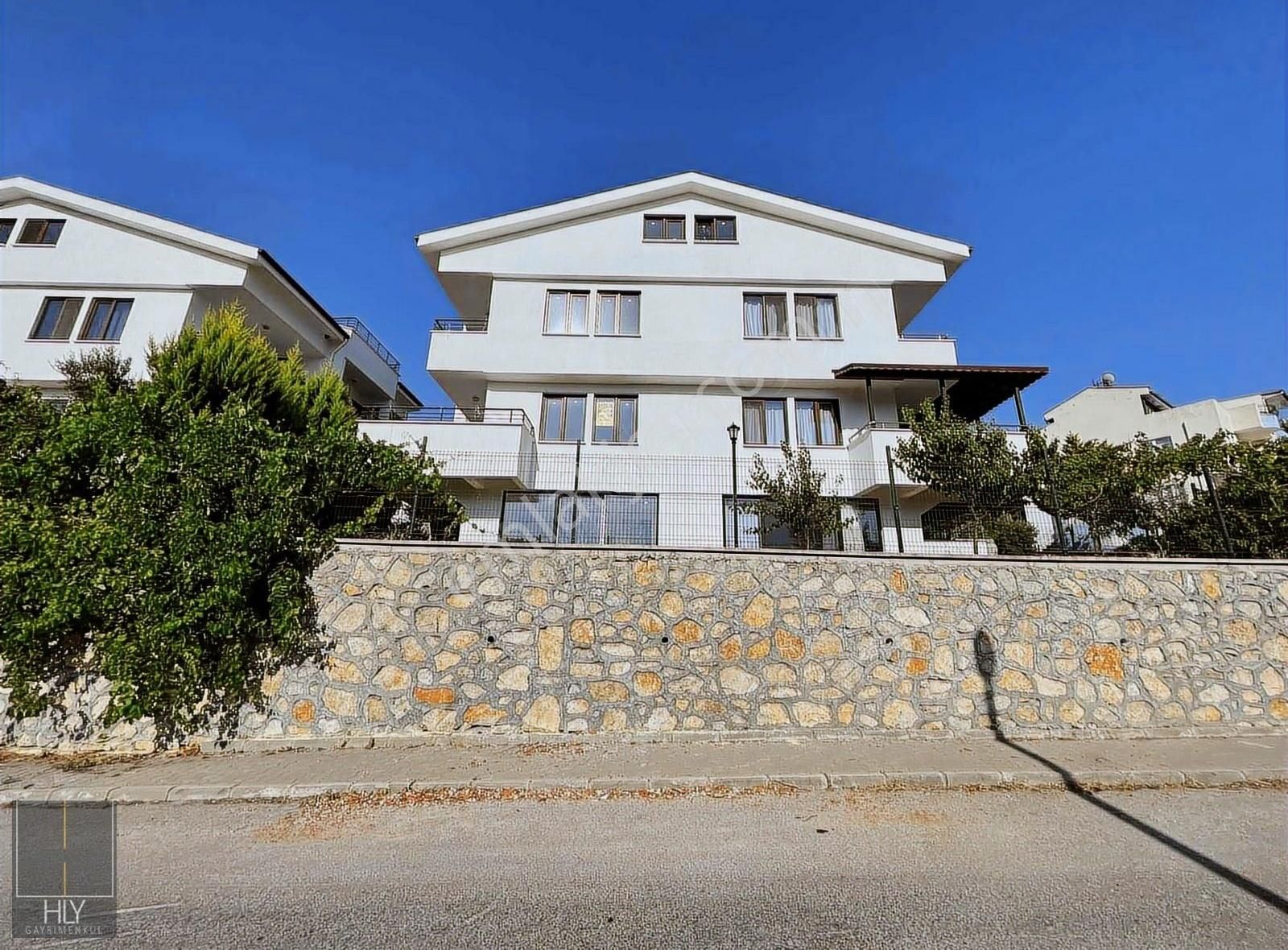 Hly' Den Kuva-i Millliye Mh.de 5+2 Forleks Satılık Villa