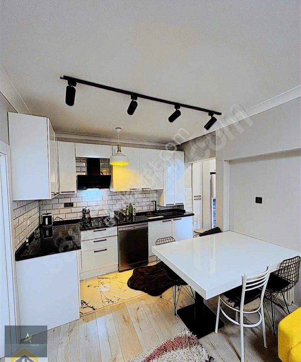 Sanatoryum Caddesi Yakını Ultra Lüx Eşyalı Kiralık 1+1 Daire