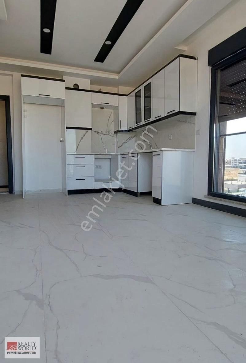 Antalya Altıntaş'ta Satılık 1+1 Daire