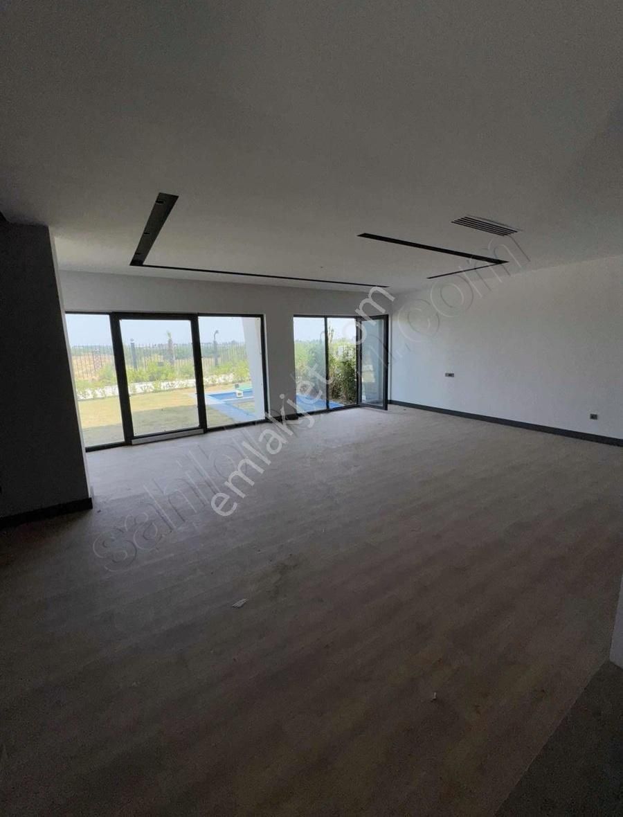 Odabaşında Müstakil Havuzlu Ultra Lüx Triplex Villa - Görsel 13