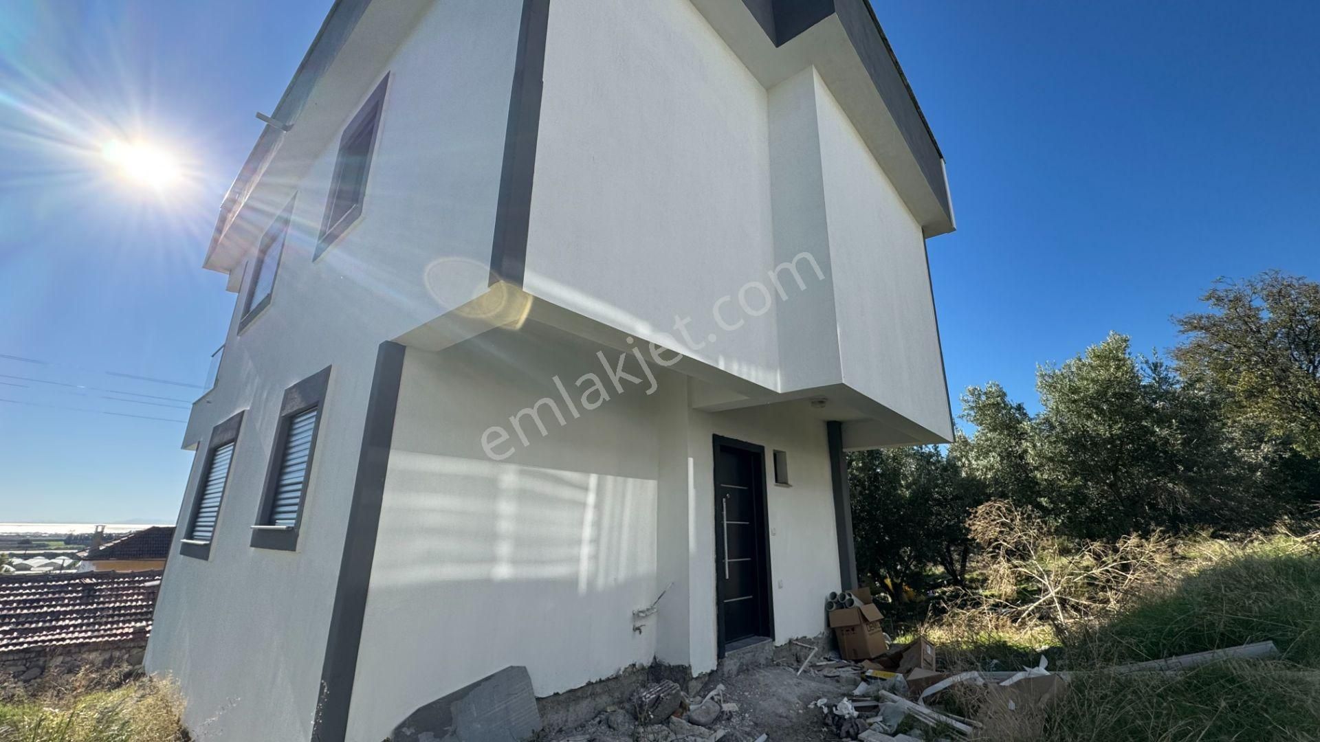 Dikili Kabakumda Köy İçi Deniz Manzaralı 135 M2 3+1 Satılık Müstakil Villa - Görsel 3