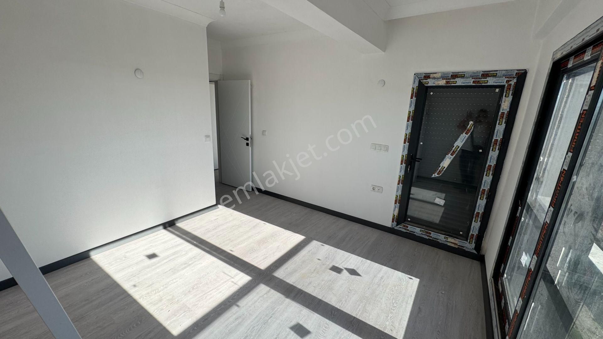 Dikili Kabakumda Köy İçi Deniz Manzaralı 135 M2 3+1 Satılık Müstakil Villa - Görsel 12