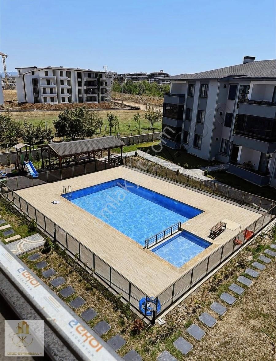 Kocaeli Kartepe 2+1 Site İçi Satılık Daire