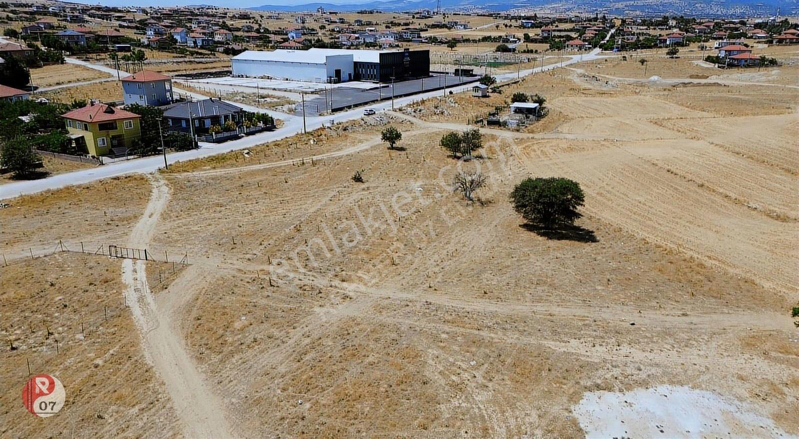 Korkuteli Bozova Mahallesi Ateşintepe'de Satılık 518m2 Köşe Arsa