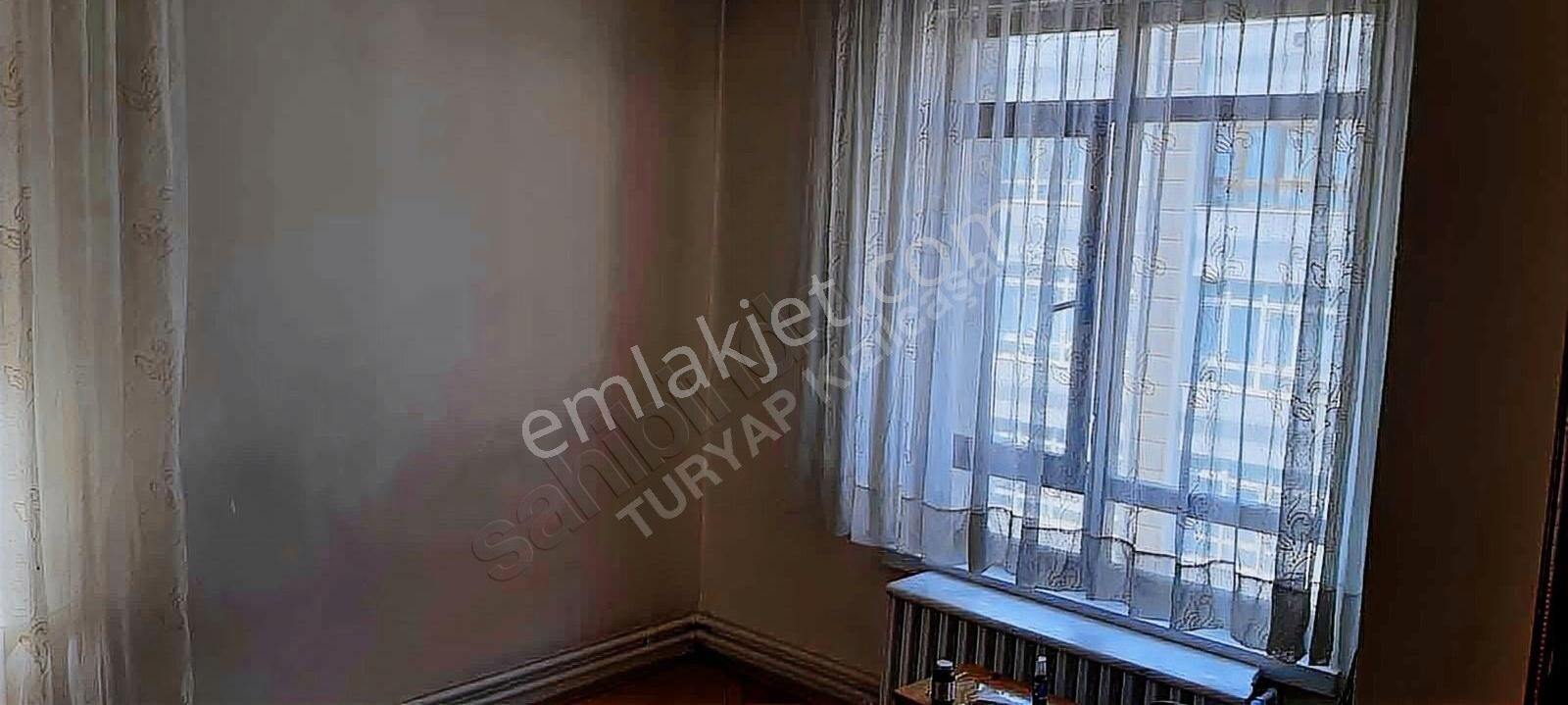 Demetevler, Harika Konum, Metroya 100 Metre Mobilyalı - Görsel 3