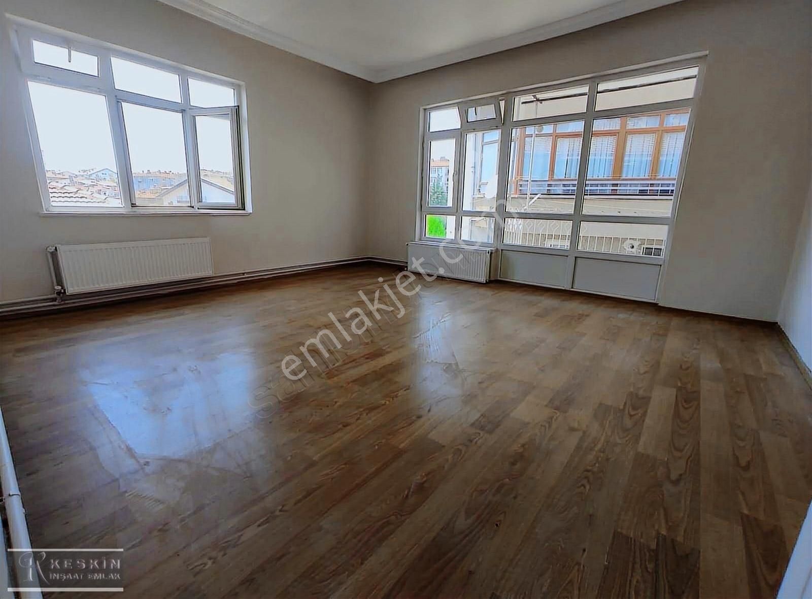 Keçiören Etlik De Cadde Üzeri Üst Kat 3+1 Satılık Daire