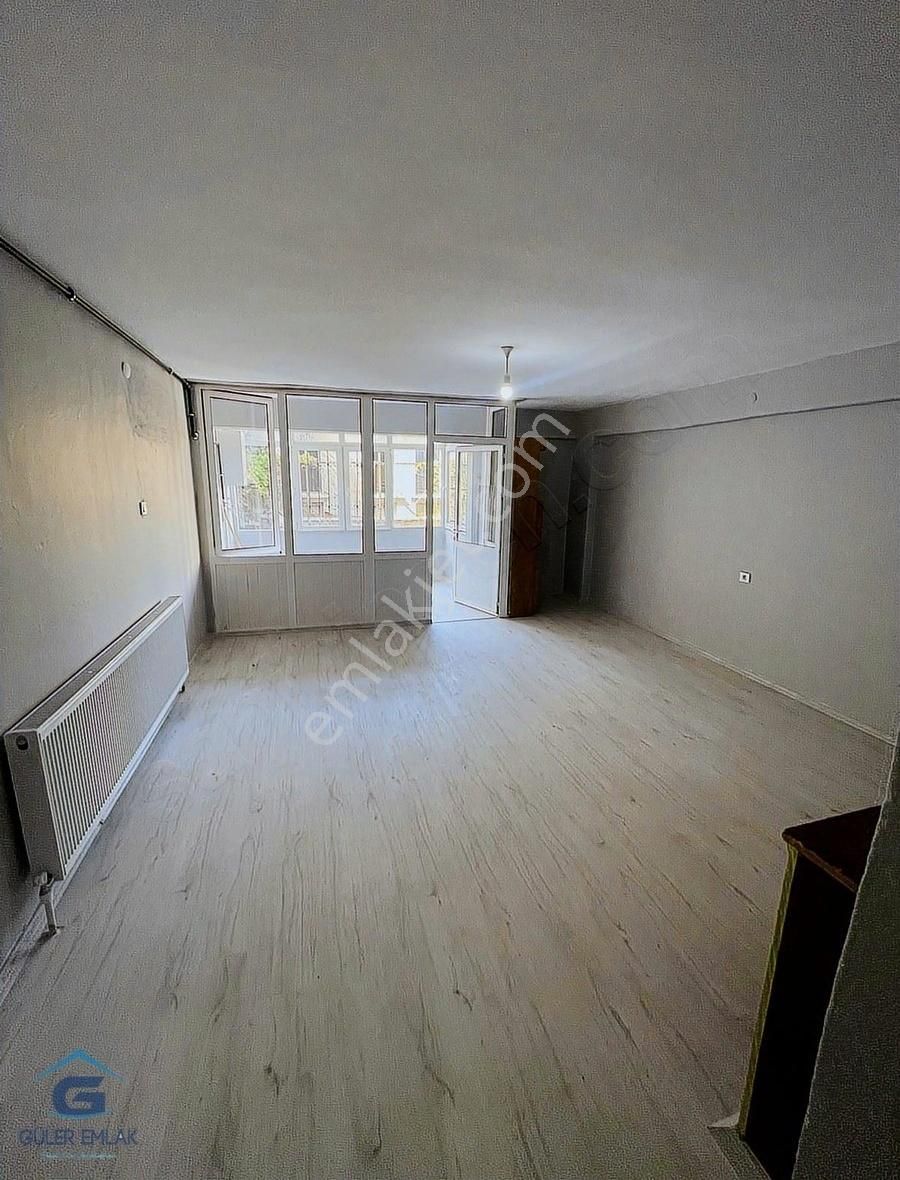 Kiralık Daire Özyurt Mahallesinde 110m2 Ara Kat Daire
