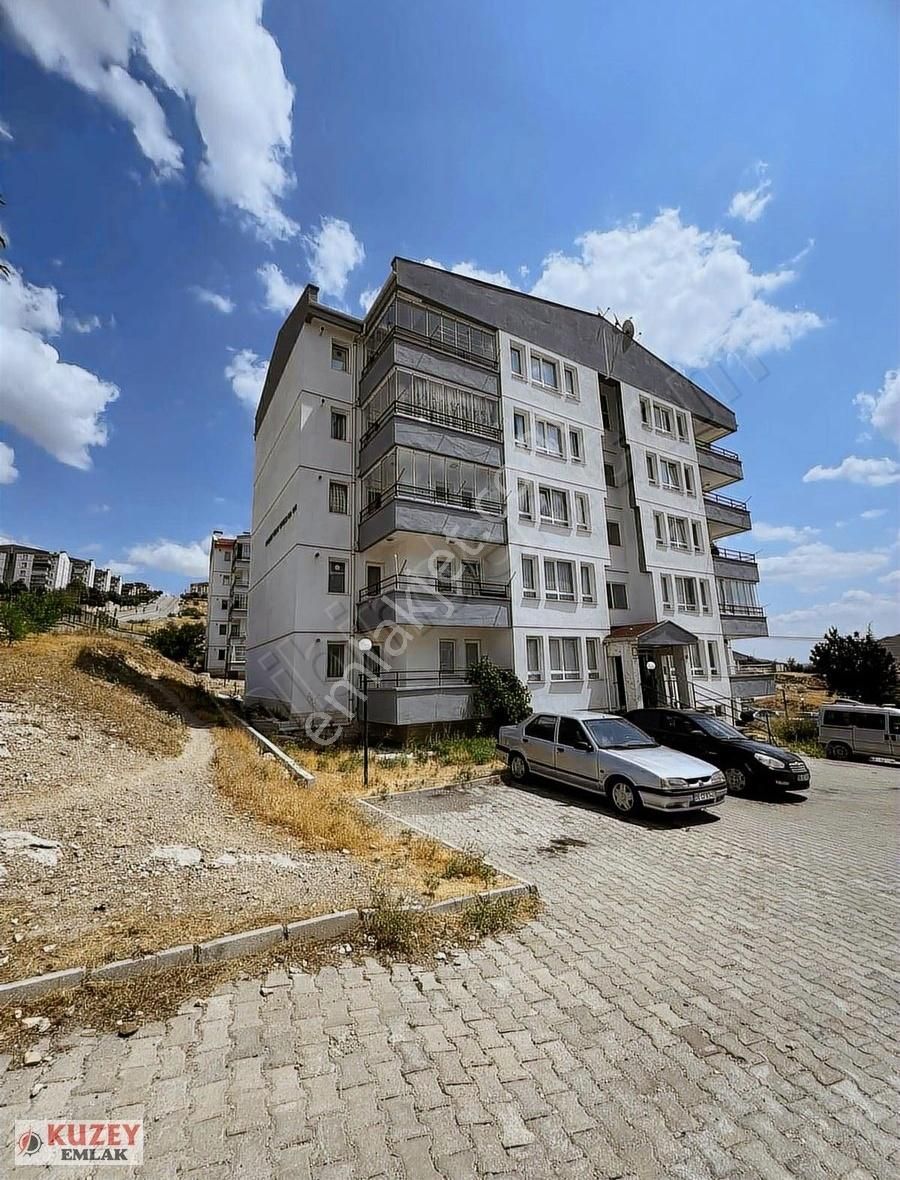Kuzey Emlaktan İskanlı Montalamalı 1 Kat Daire