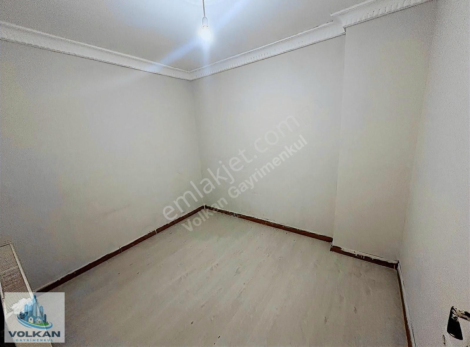 Volkan G.menkul'den Cebeci Mah 3+2 180m2 Girişleri Ayrı Dublex - Görsel 3